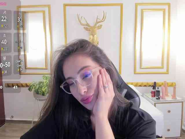 sophia-martinezz webcam