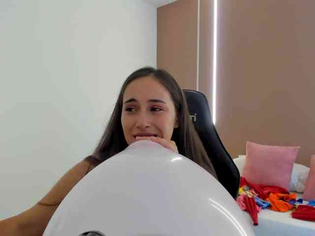 sophia-martinezz webcam
