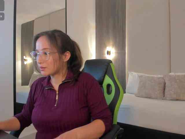 sophia-martinezz webcam