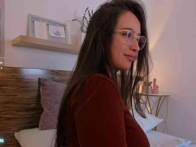 sophia-martinezz webcam