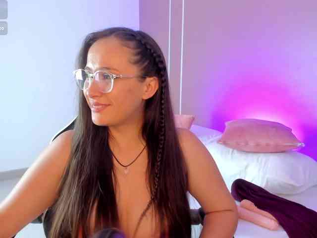 sophia-martinezz webcam
