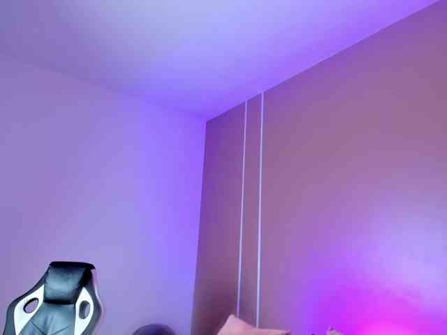 sophia-martinezz webcam