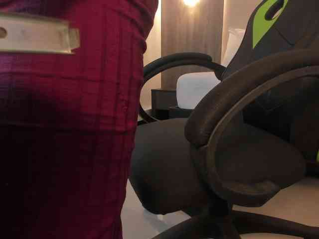 sophia-martinezz webcam