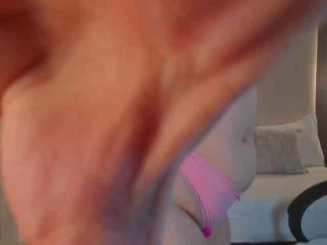 sophia-martinezz webcam