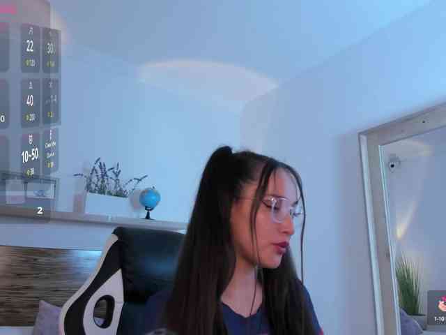 sophia-martinezz webcam