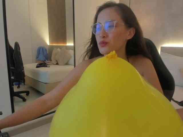 sophia-martinezz webcam