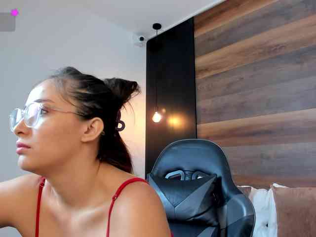 sophia-martinezz sophia-martinezz