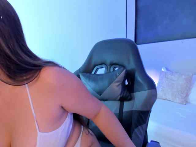 sophia-martinezz webcam