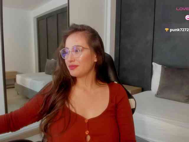 sophia-martinezz webcam