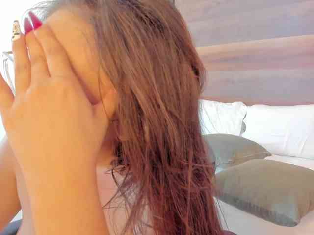 sophia-martinezz webcam