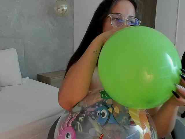 sophia-martinezz webcam