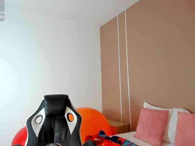 sophia-martinezz webcam