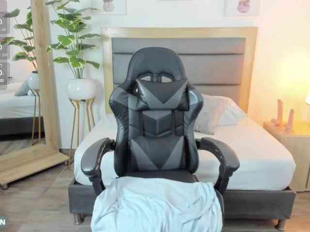 sophia-martinezz webcam