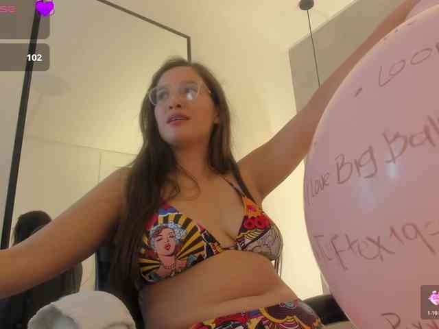 sophia-martinezz webcam