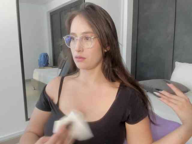 sophia-martinezz webcam