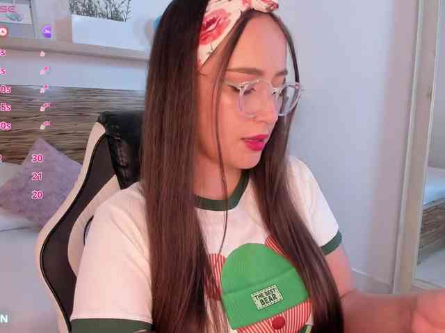 sophia-martinezz webcam