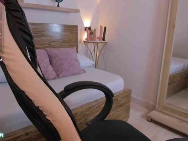sophia-martinezz webcam