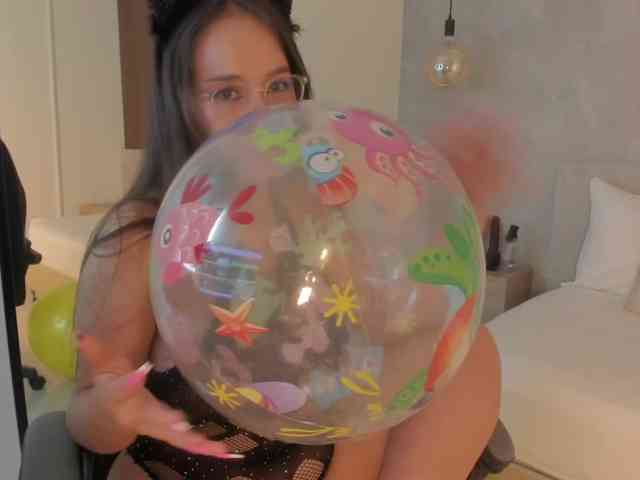 sophia-martinezz webcam