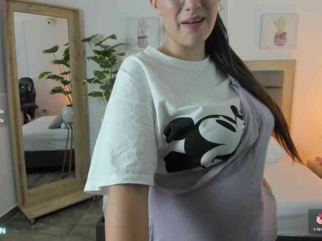 sophia-martinezz webcam