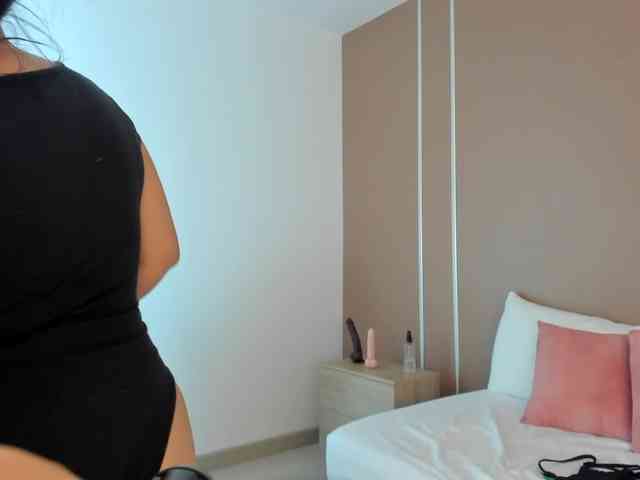 sophia-martinezz webcam