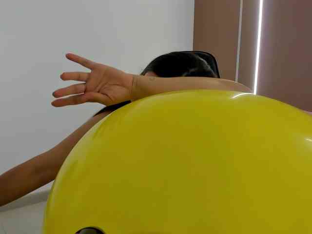 sophia-martinezz webcam