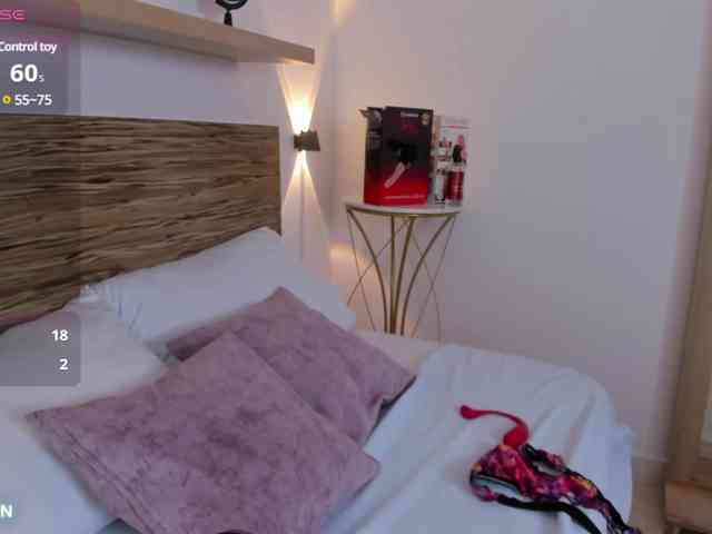 sophia-martinezz webcam