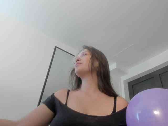 sophia-martinezz webcam