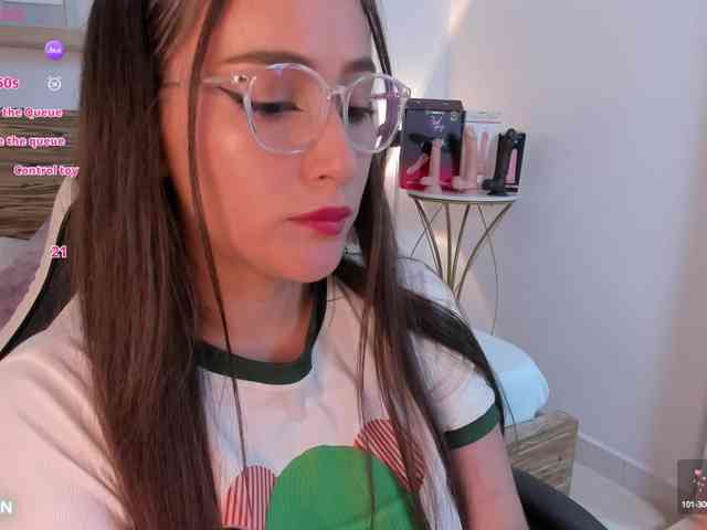 sophia-martinezz webcam