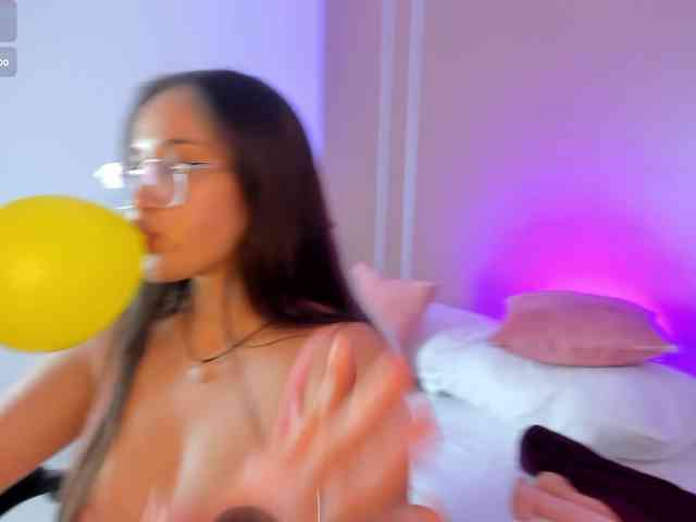 sophia-martinezz webcam