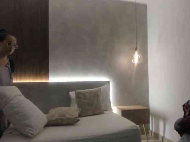 sophia-martinezz webcam