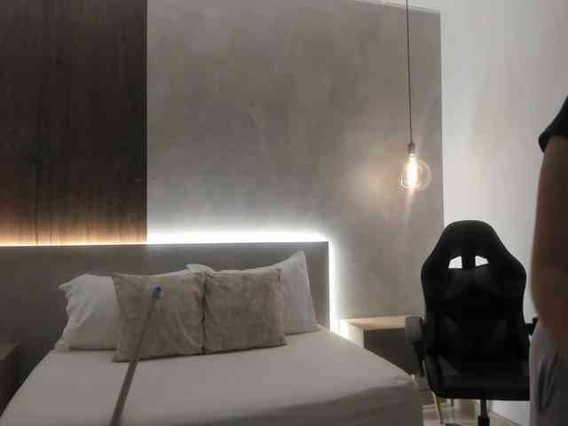 sophia-martinezz webcam