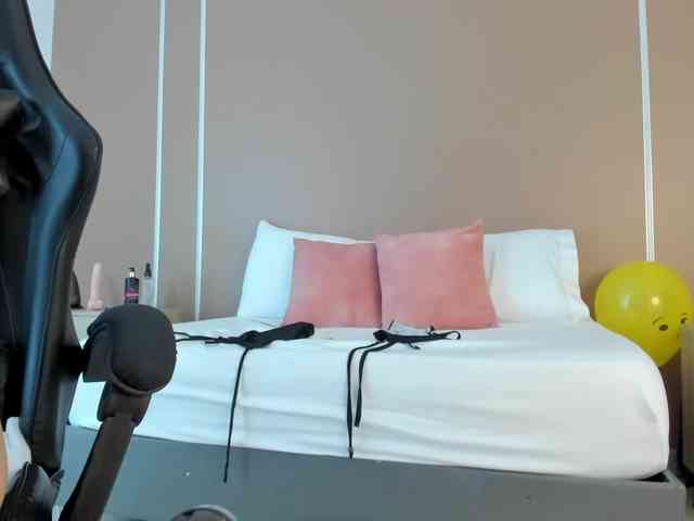sophia-martinezz webcam