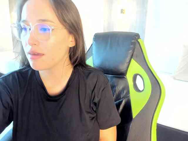 sophia-martinezz webcam