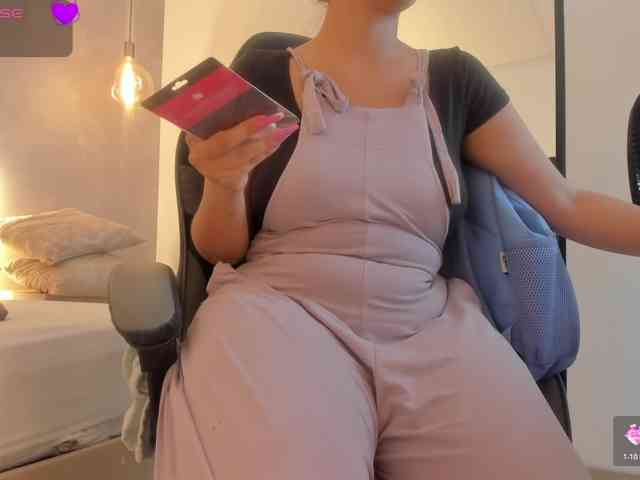 sophia-martinezz webcam