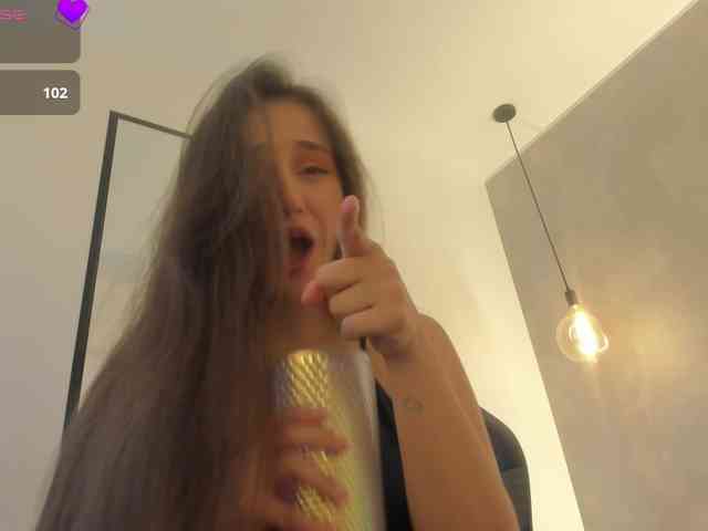 sophia-martinezz webcam