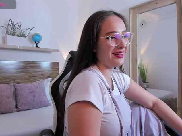 sophia-martinezz webcam