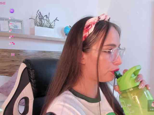 sophia-martinezz webcam