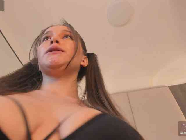 sophia-martinezz webcam