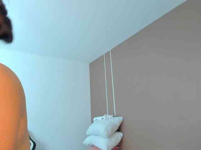 sophia-martinezz webcam