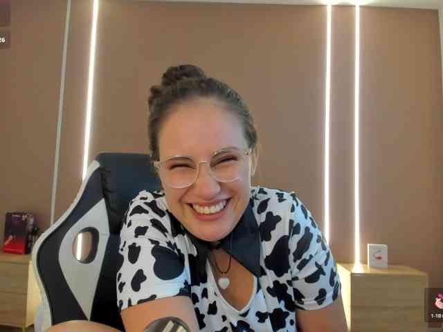 sophia-martinezz webcam