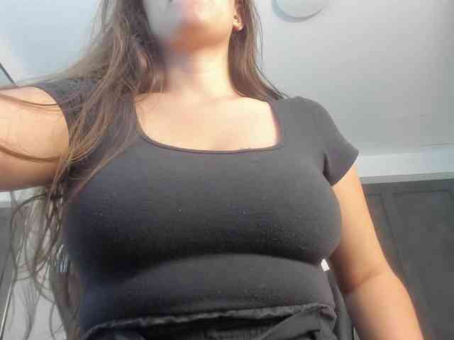 sophia-martinezz webcam