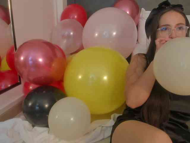 sophia-martinezz webcam