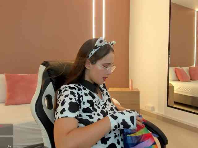 sophia-martinezz webcam