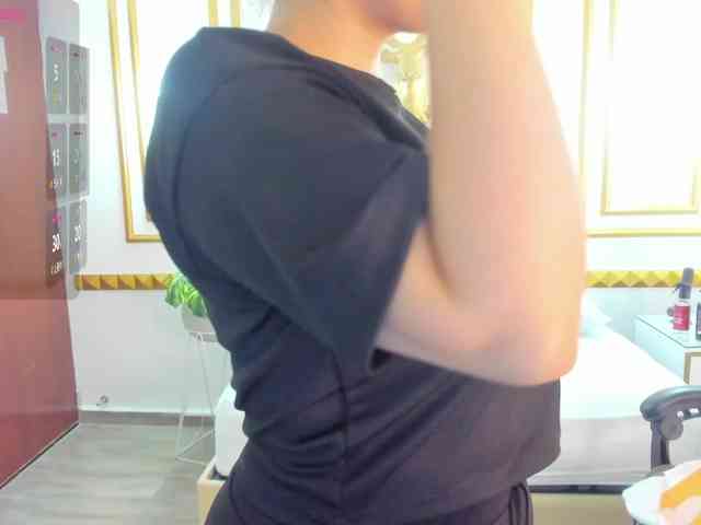 sophia-martinezz webcam