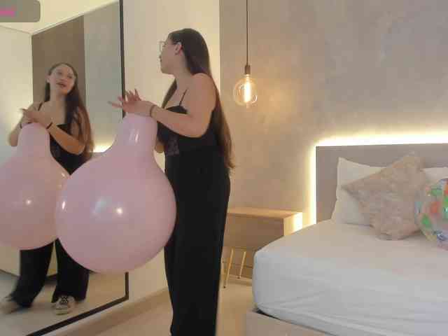 sophia-martinezz webcam