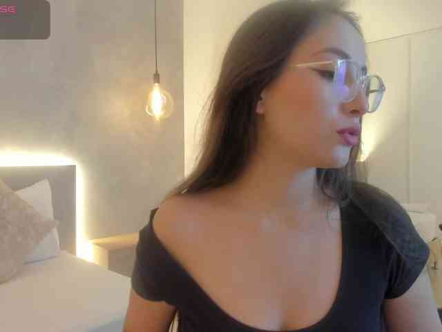 sophia-martinezz sophia-martinezz