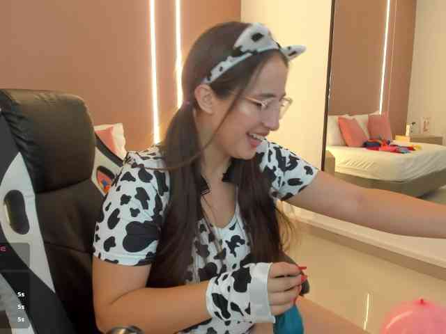 sophia-martinezz webcam