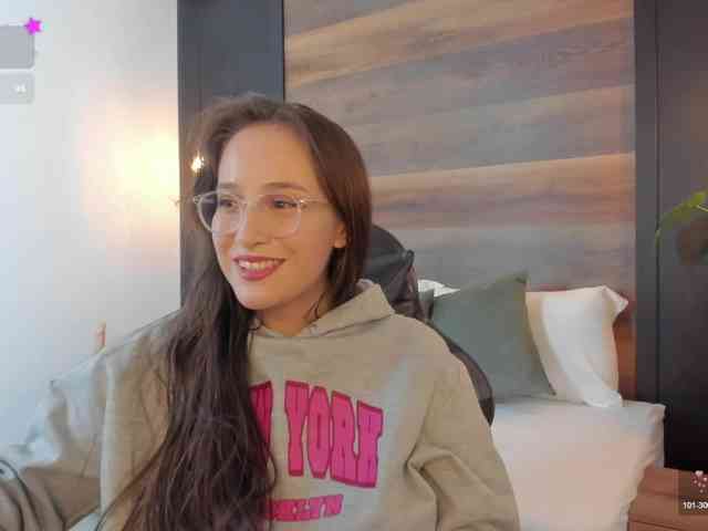 sophia-martinezz webcam