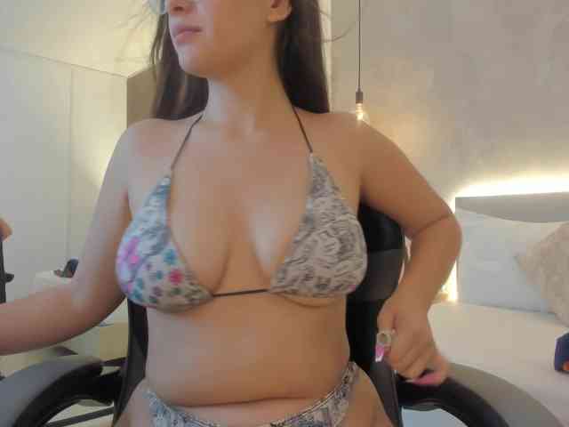 sophia-martinezz webcam