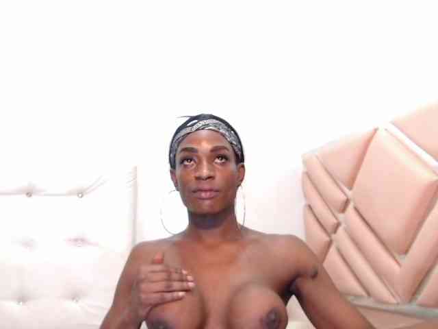 blackmistresscoc... Live Webcam on BongaCams